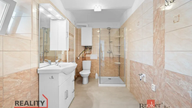 Pronájem, domy/rodinný, 41 m2, V Ráji 129, Zelené Předměstí,