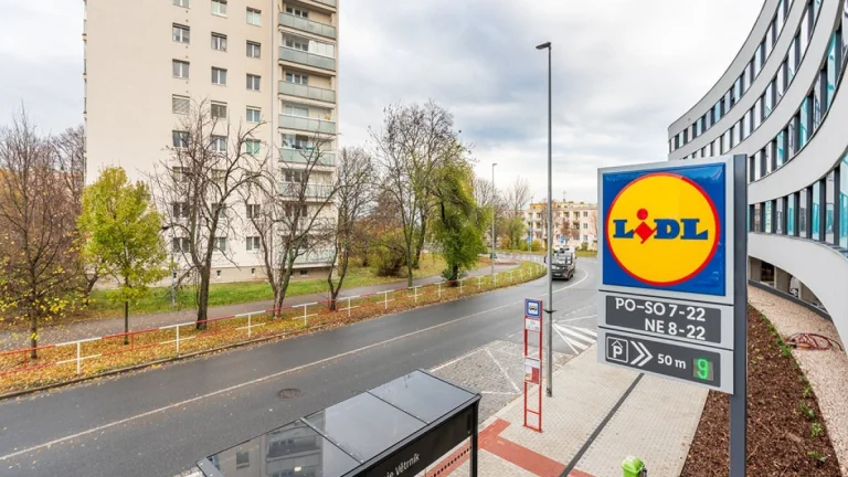Pronájem bytu 1+kk, Na Větrníku, Břevnov, 15000Kč/měs, 27 m2