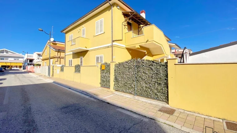 Prodej bytu 2+kk 77 m², Via Lazio, Montesilvano, Itálie