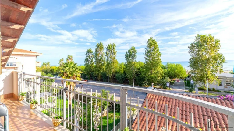 Prodej bytu 3+kk 100 m² Silvi, Itálie