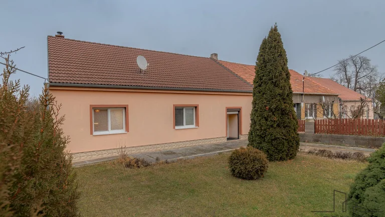 Prodej rodinného domu 5+kk se zahradou v Hevlíně, RD 5+kk He