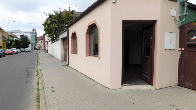 Pronájem obchodního prostoru 30m² v Hodoníně