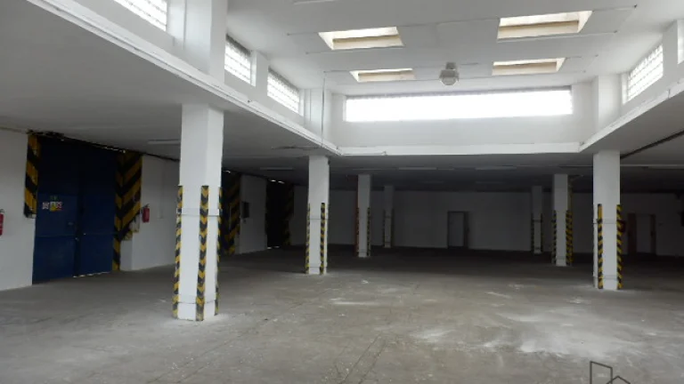 Sklad s kancelářemi 722m2 Brno Komárov