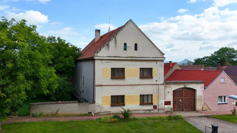 Zemědělská usedlost 5+1 s velikým potenciálem v malebné kraj