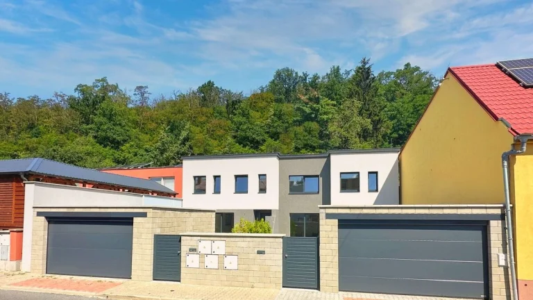 Prodej rodinného domu 4+kk, 137 m², dvougaráž, pozemek 376 m