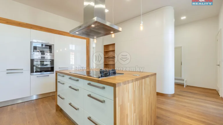 Pronájem bytu 2+1, 105 m², Praha 6 - Dejvice, ul. Kafkova