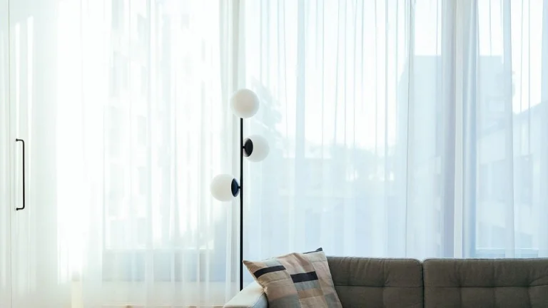 Pronájem bytu 1+kk, 31 m², luxusní projekt Neugraf, Praha-Sm