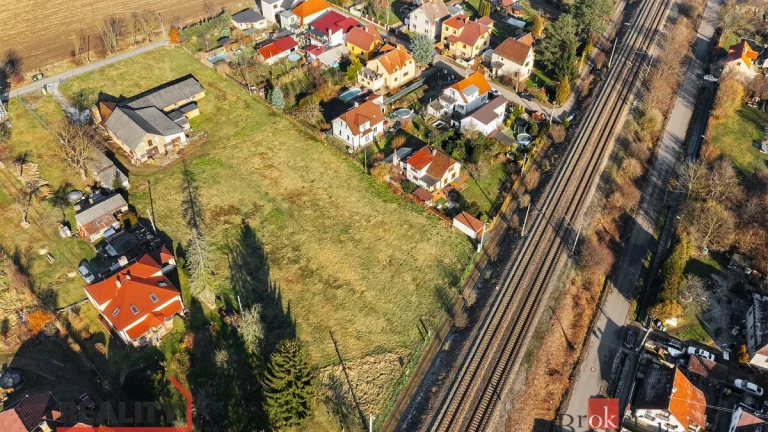 Prodej, pozemky/bydlení, 1001 m2, Na Benátkách 10, 25231 Vše