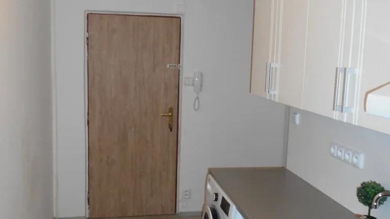 Pronájem 1+kk, Otrokovice