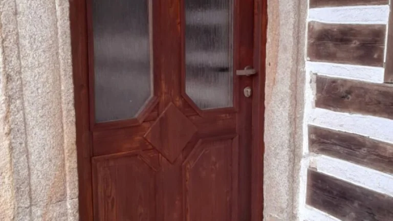 Byt 3+kk v prvním patře vesnického domu se zahradou