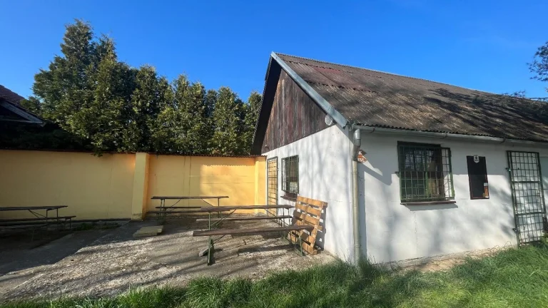 Občerstvení / Chatka u pískovny v Želechovicích