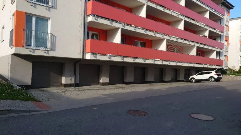 Pronájem garáže Boskovice - Na Výsluní