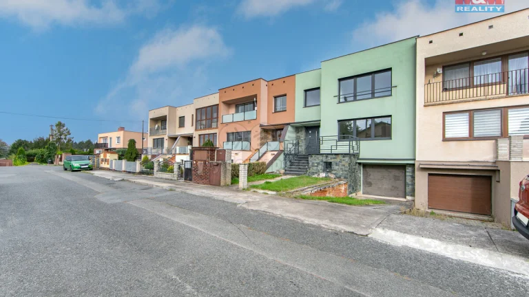 Prodej rodinného domu, 180 m², Tlučná, ul. Ke Koupališti