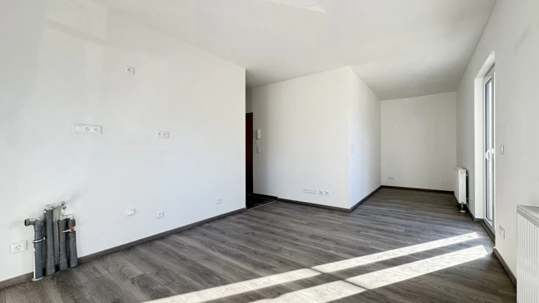 Moderní byt 1+kk 29 m2 s vlastní zahradou a parkovacím stání