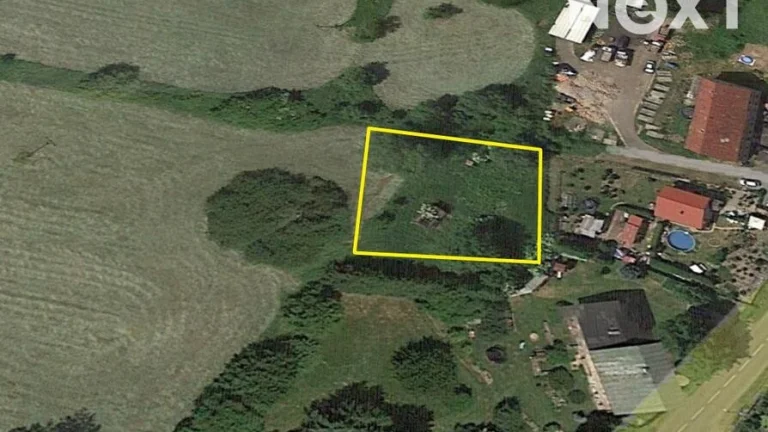 STAVEBNÍ POZEMEK 1 535 m2