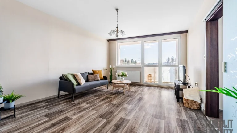 Prodej bytu 3+1+L, 70 m2, poslední patro - Liberec - sídl. K