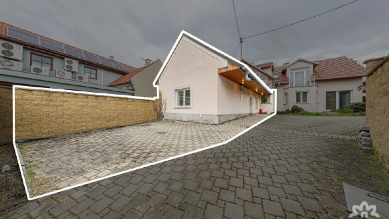 Pronájem bytu 2+1 63 m² s parkovacím místem, Uherské Hradiš