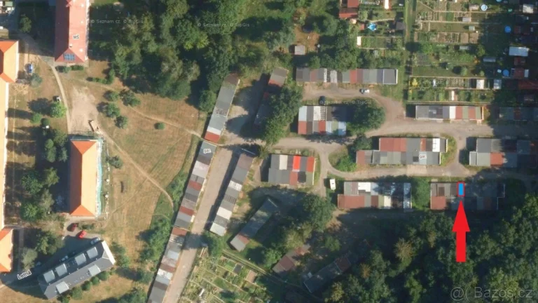 Garáž k pronájmu Letná Mimoň - nová střecha