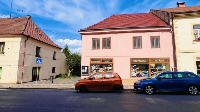 Prodej domu 4+1, 374 m2, Velvary okr. Kladno