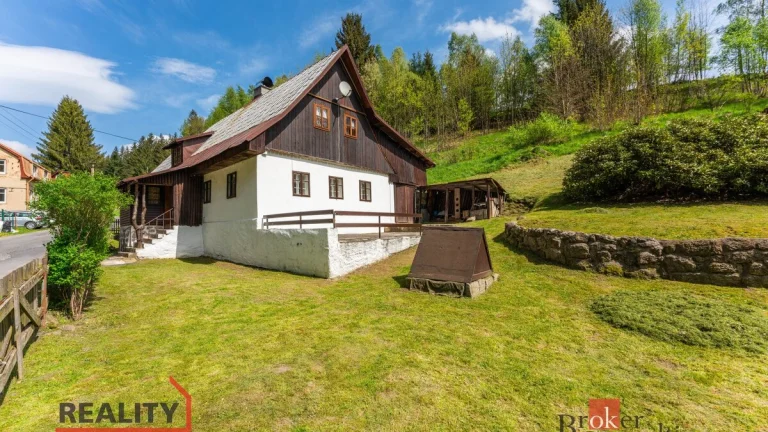 Prodej, domy/chalupa, 214 m2, Jindřichov 72, 46602 Lučany na