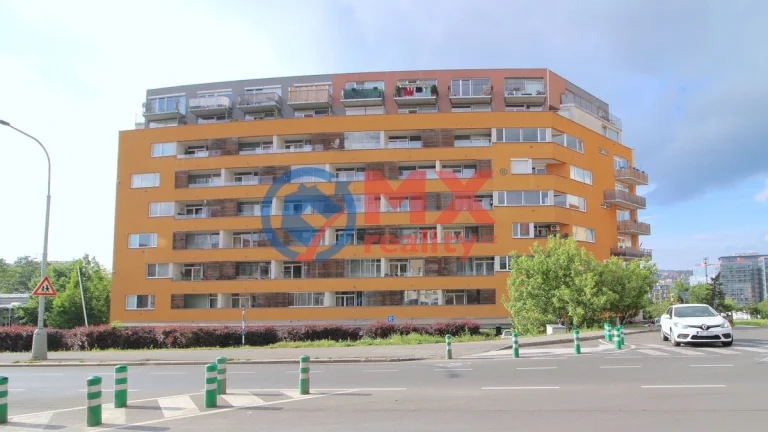 Pronájem, byt 1+kk, 51 m2, Praha 9 - Vysočany, ul. Skloněná