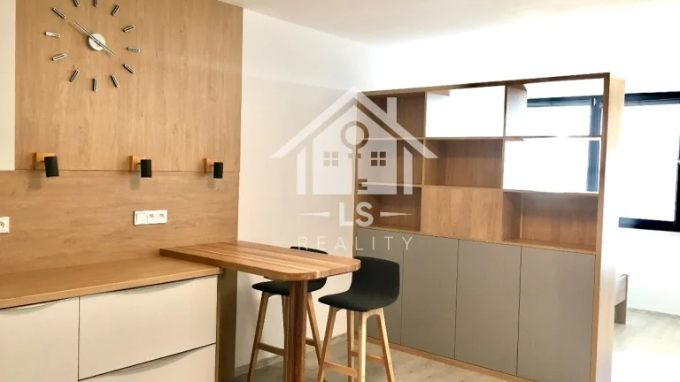 Pronájem bytu 1kk 39m2, Praha-Vysočany