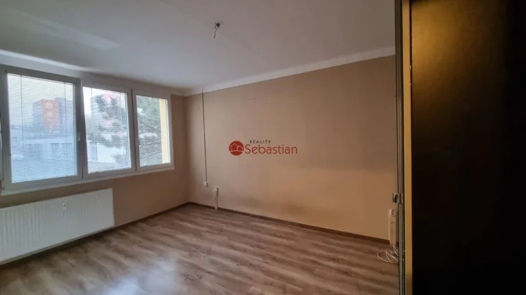 Pronájem bytu 1+1 v ulici Růžová 3095 v Mostě