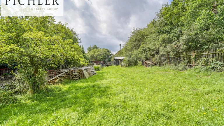 Prodej stavebního pozemku, 1765 m², Holoubkov