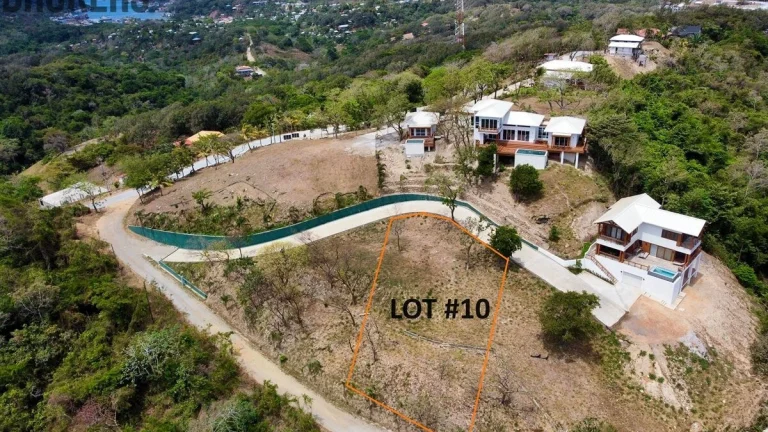 LOT 10 Aroha Estate, Roatan