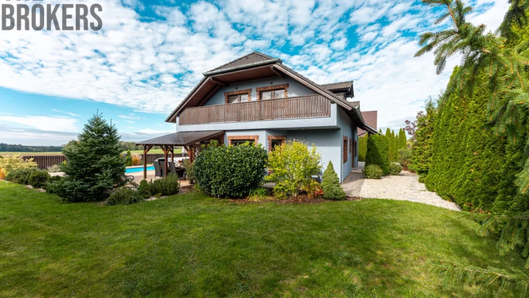 Prodej rodinného domu, pozemek 1275 m2, Doubek u Prahy