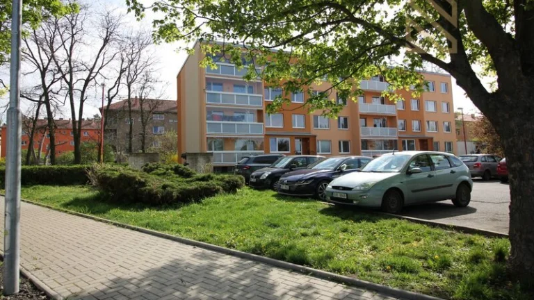 Pronájem, byt 2+kk, 42 m2, Roudnice nad Labem