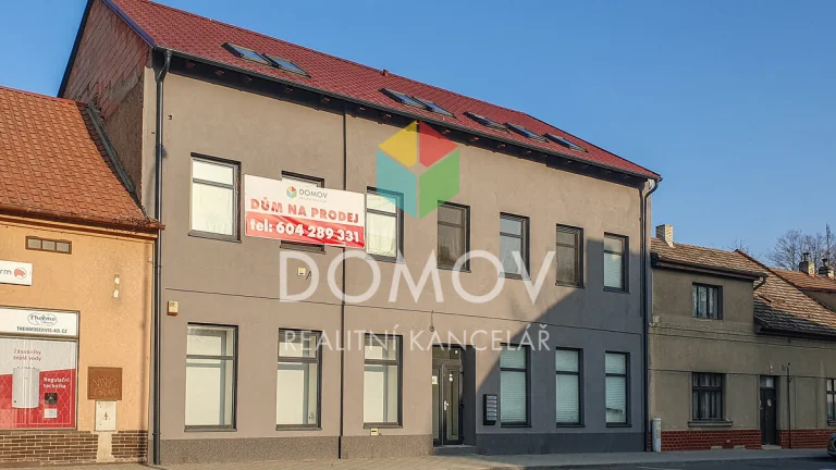 Komerční plochy 400 m2 a 2 byty