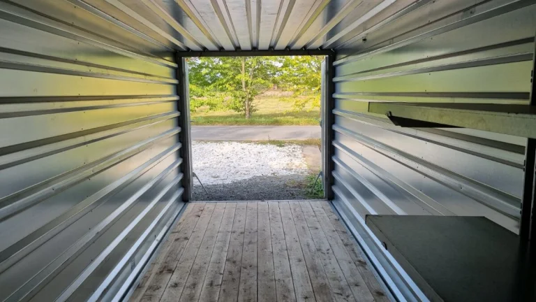 Pronajmu sklad 13m2 na věci nebo nářadí za 490 Kč