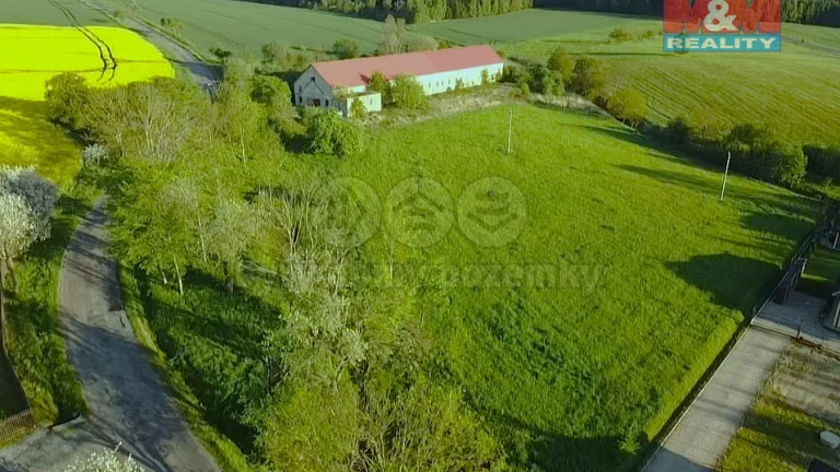 Prodej pozemku k bydlení, 4320 m², Uhlířské Janovice