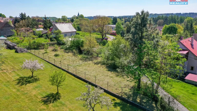 Prodej pozemku k bydlení, 745 m², Kvášňovice