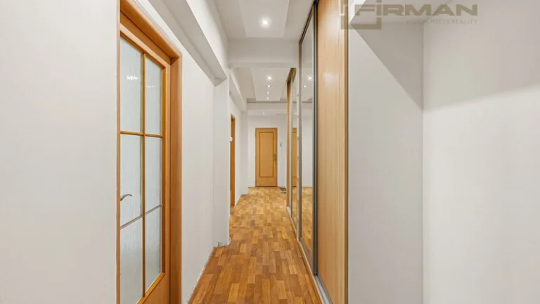 Byt 2+1, 69 m², družstevní – Strašnice, velkorysý prostor s