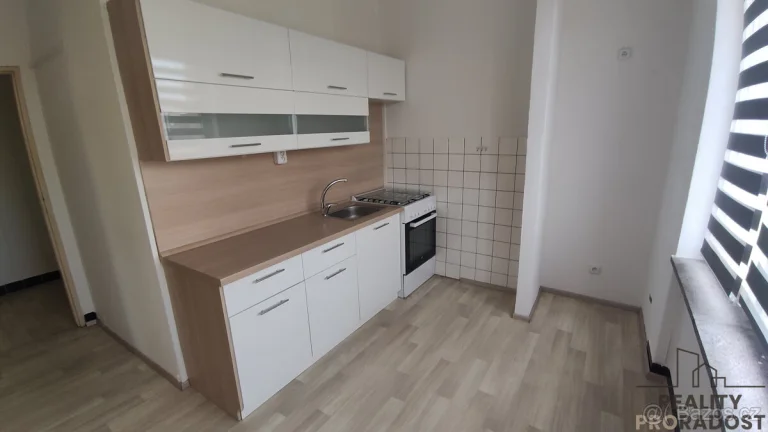 Pronájem bytu 3+1, Třebíč, ul. Demlova