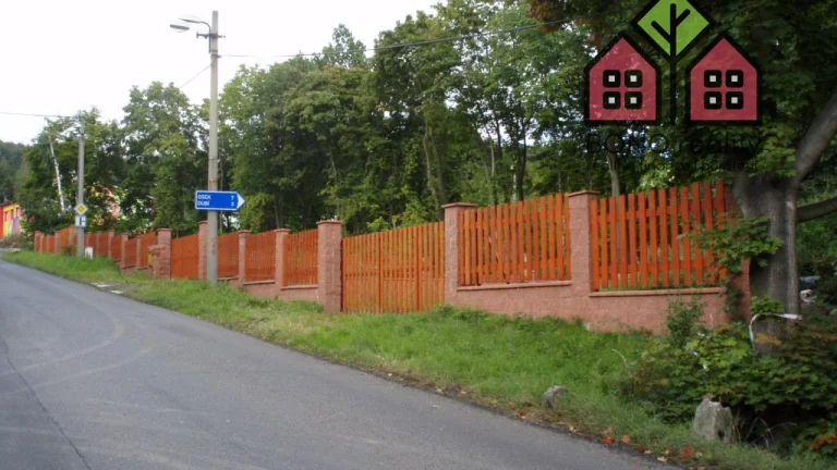 Stavební pozemek o výměře 1305 m2, inž. sítě u pozemku, Košť