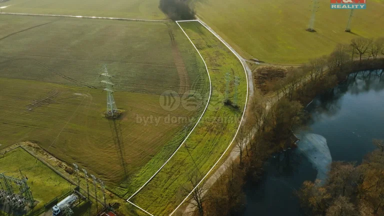 Prodej komerčního pozemku, 6364 m², Hradec Králové
