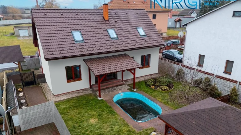 Prodej domu 5+kk 178m2, pozemek 451m2, Chmeliště