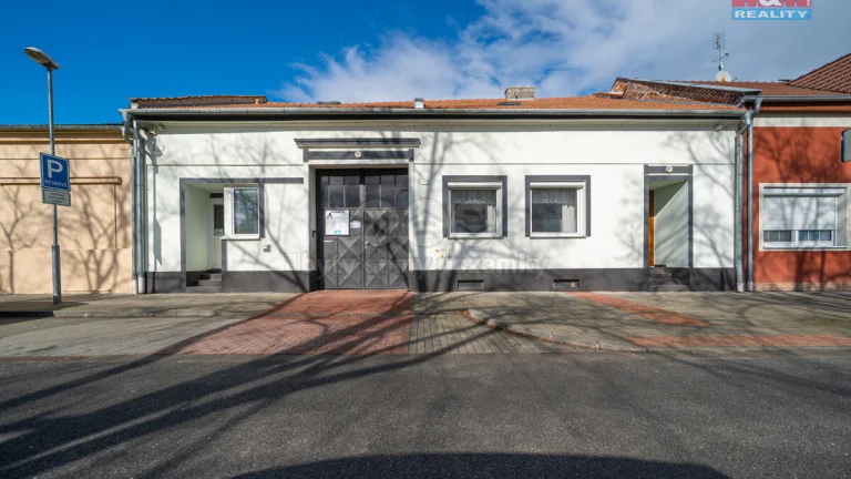 Pronájem rodinného domu, 416 m², Prostějov, ul. Husovo nám.