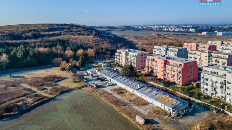 Prodej výrobního objektu, 404m², s pozemkem 2620m² Hostivice