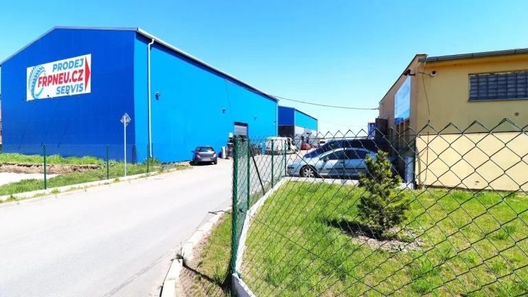 Pronájem skladového prostoru 577 m2 , U Vlečky Modřice