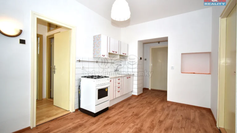 Pronájem bytu 2+1, 48 m², Stará Ves nad O., ul. D. Růži