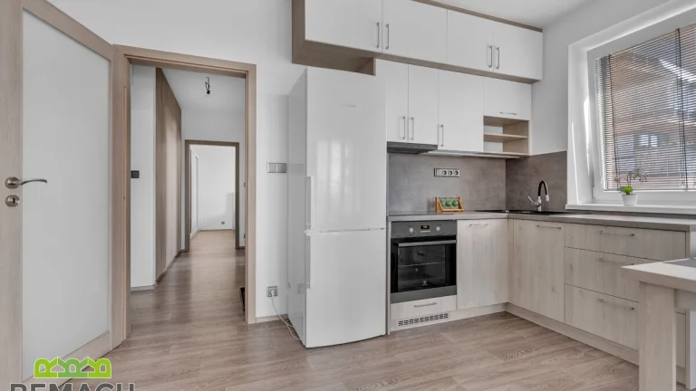 Pronájem, byt 2+kk + parkovací stání, 52 m2, Uherské Hradišt