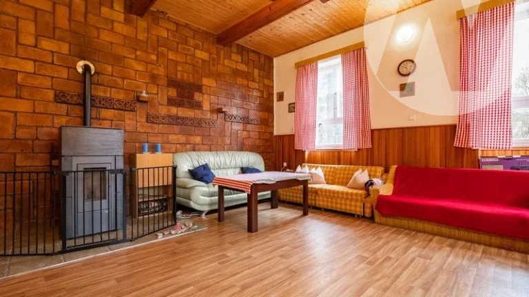 Prodej rodinného domu se zahradou, 260 m2, Miletínky