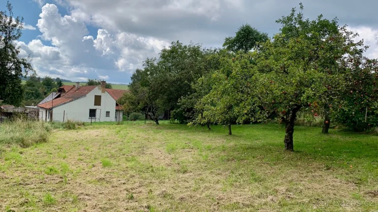 Stavební pozemek/Zahrada