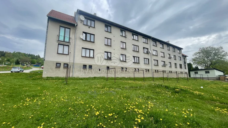 Prodej bytu 2+1, 52 m², Ktiš