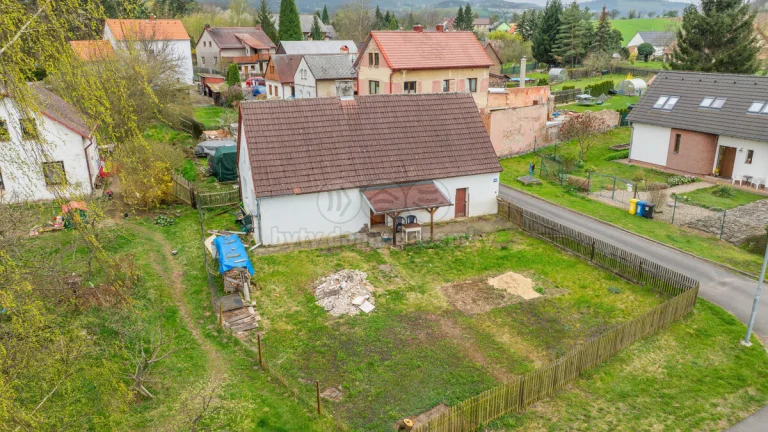 Prodej chalupy, 80 m², Radejčín