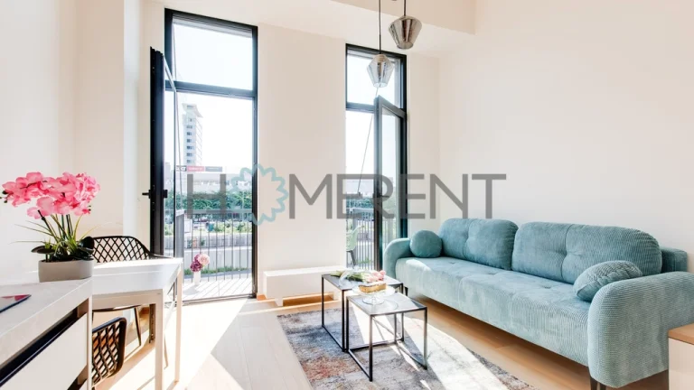Pronájem bytu 1+kk, 28 m² - Praha - Holešovice